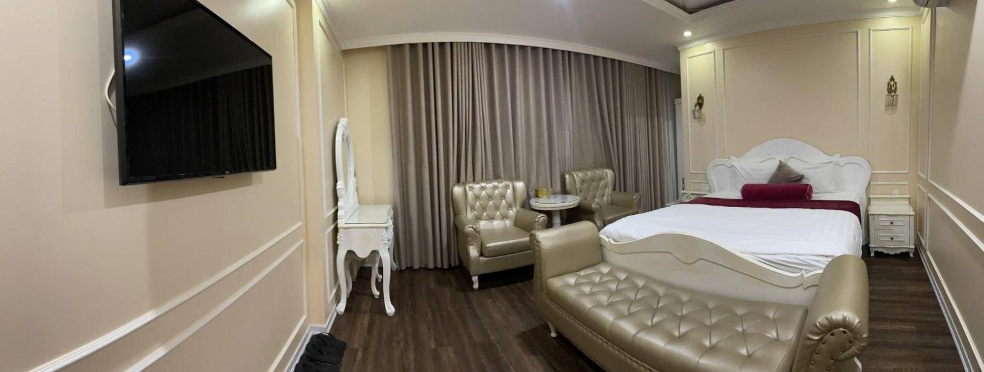 Khai Hung Binh Chanh Khách sạn 2*