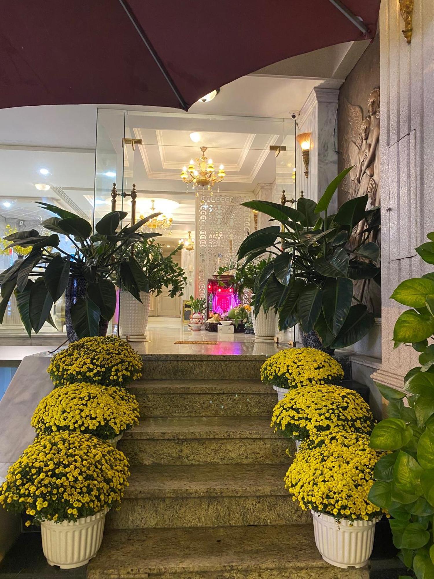 Khách sạn Khai Hung Binh Chanh 2*